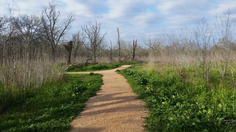 crescent bend nature park trail