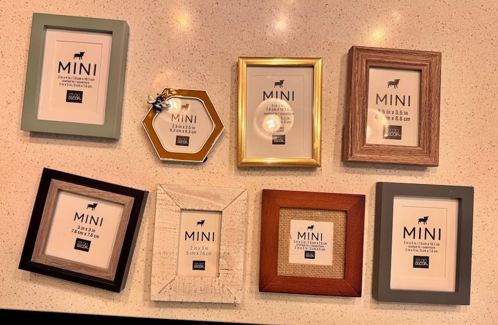 A handful of various mini frame styles I found at Michael’s