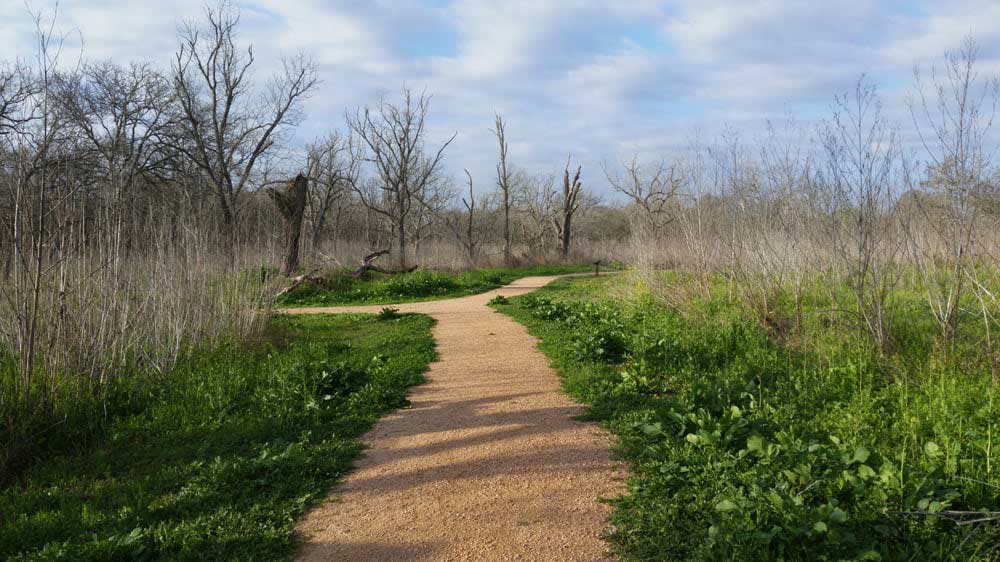 crescent bend nature park trail