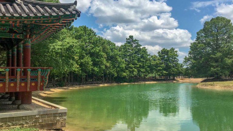 denman park pond and korean monument